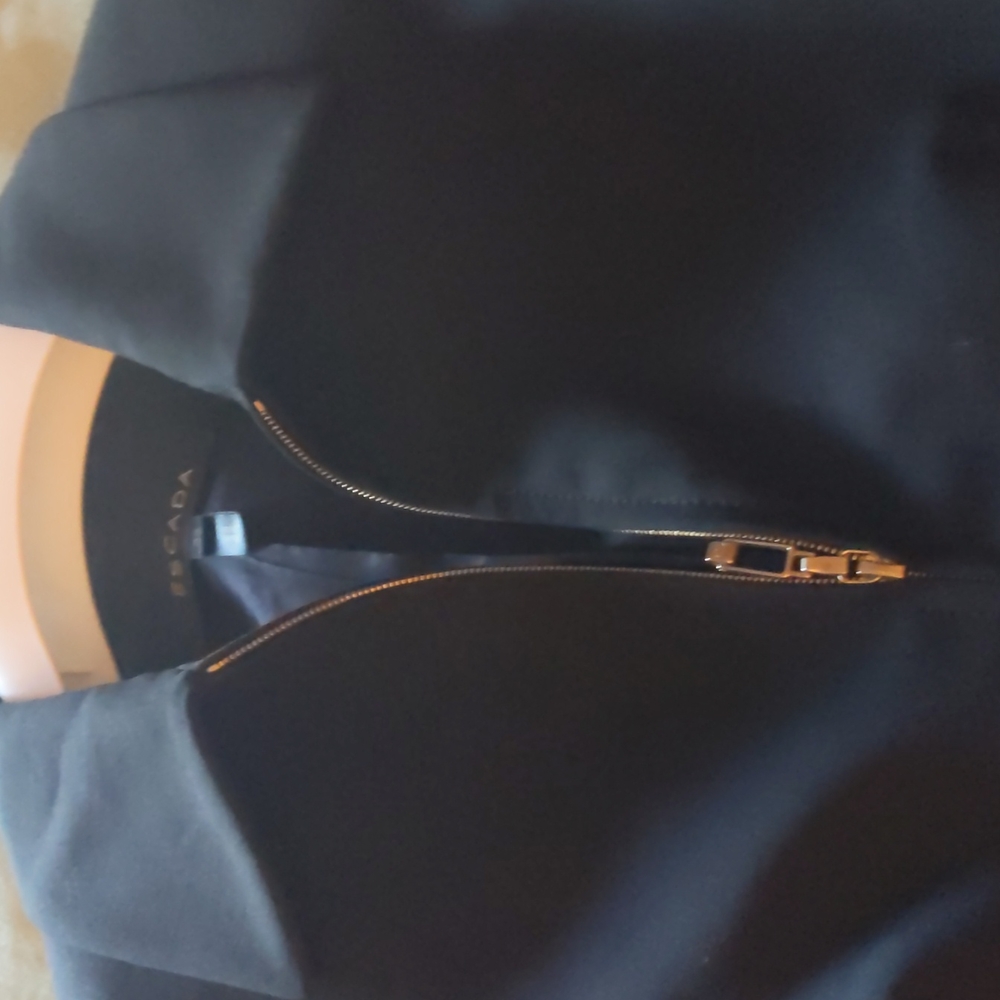 ESCADA jacket - Picture 3 of 4
